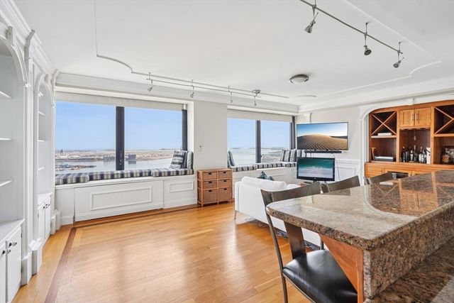 65 East India Row PHE, Boston, MA 02110