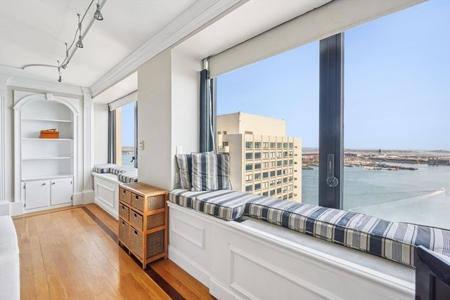 65 East India Row PHE, Boston, MA 02110