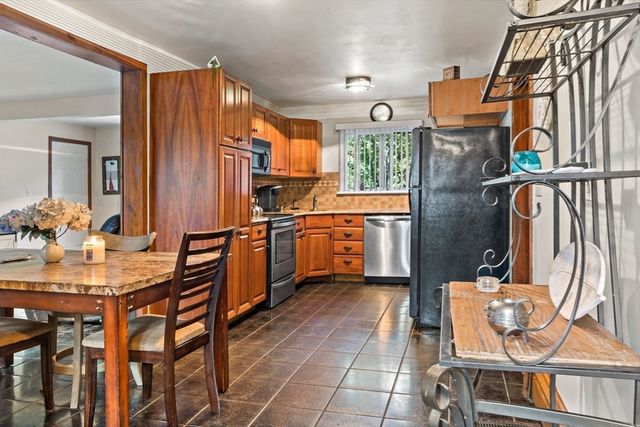 16 Martin Street, Rehoboth, MA 02769