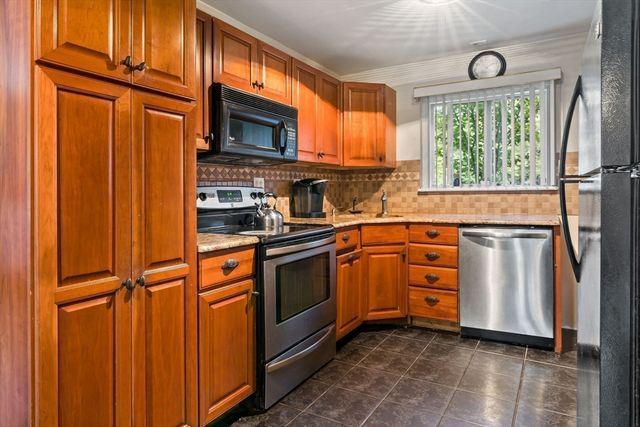 16 Martin Street, Rehoboth, MA 02769