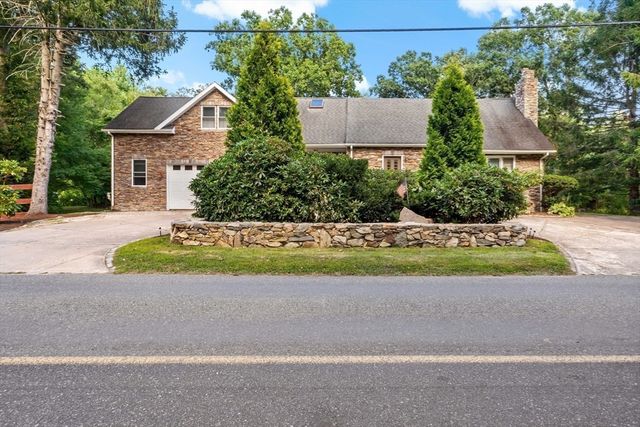 16 Martin Street, Rehoboth, MA 02769