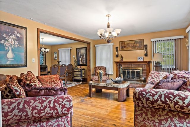 16 Martin Street, Rehoboth, MA 02769
