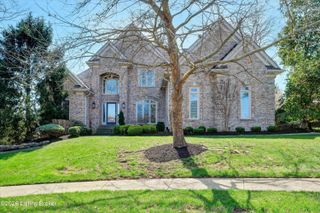 2603 Locust Hill Pl, Louisville, KY 40245