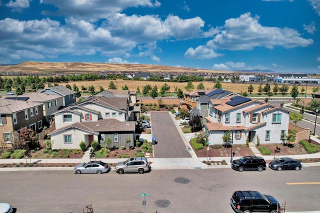 1931 Everest Pl, Tracy, CA 95377