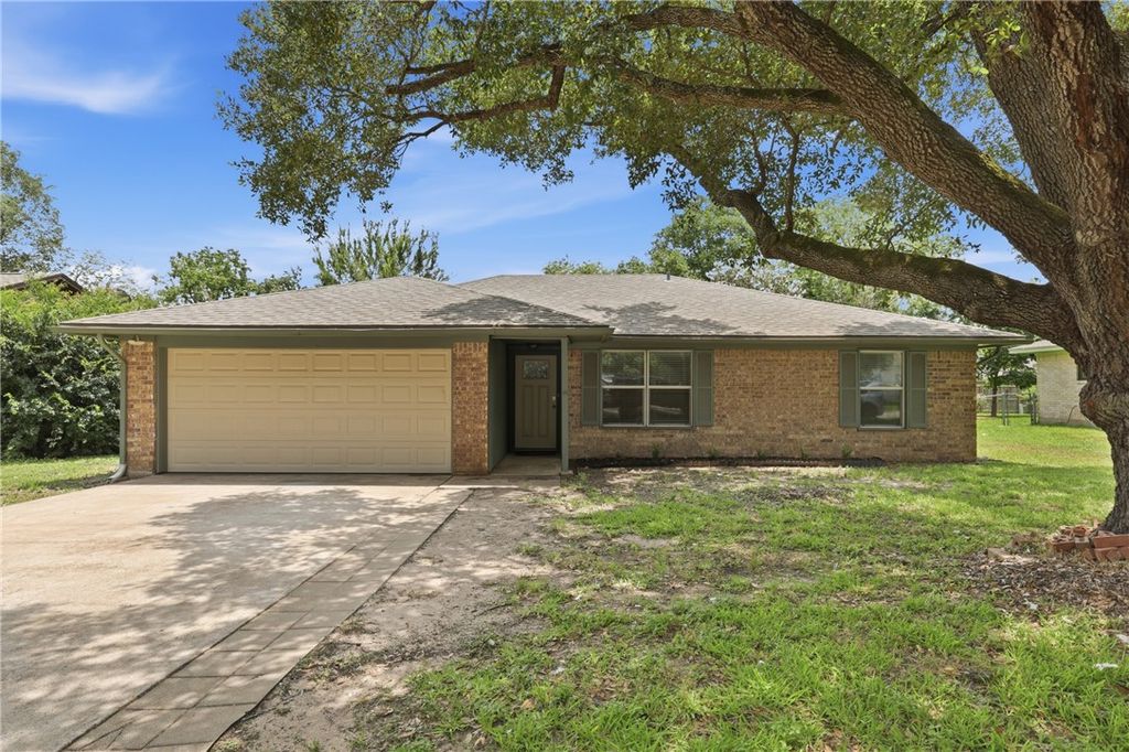 1504 Austin Avenue, College Station, TX 77845 — photo 2