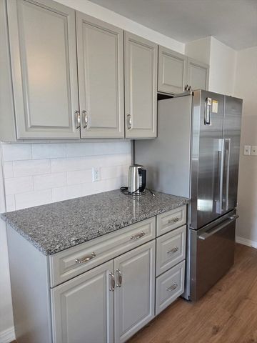 397 Crescent 2, Waltham, MA 02453