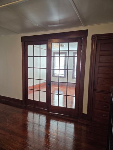 397 Crescent 2, Waltham, MA 02453