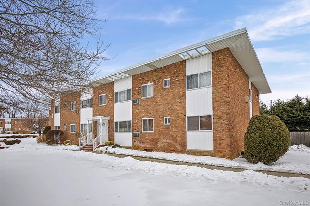 355 Route 111 23, Smithtown, NY 11787