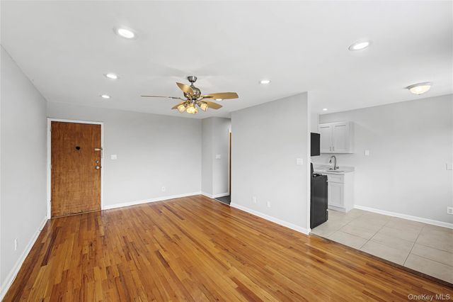 355 Route 111 23, Smithtown, NY 11787