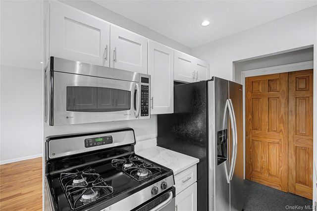 355 Route 111 23, Smithtown, NY 11787