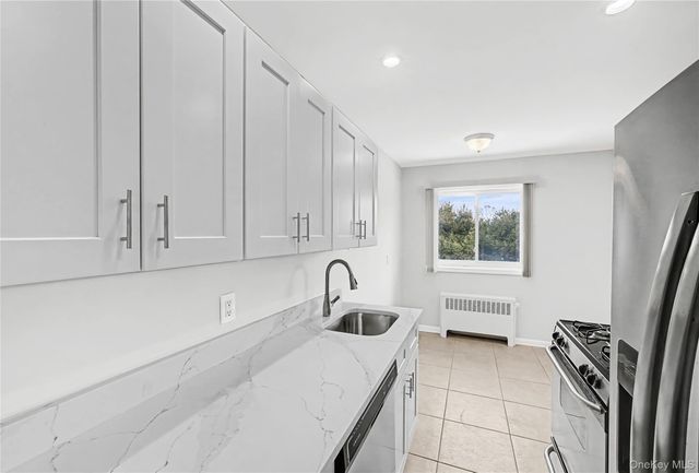 355 Route 111 23, Smithtown, NY 11787