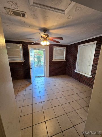 905 Crawford Street, Tuskegee, AL 36083