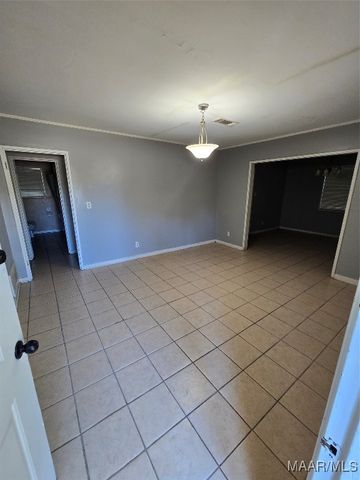 905 Crawford Street, Tuskegee, AL 36083