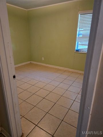 905 Crawford Street, Tuskegee, AL 36083