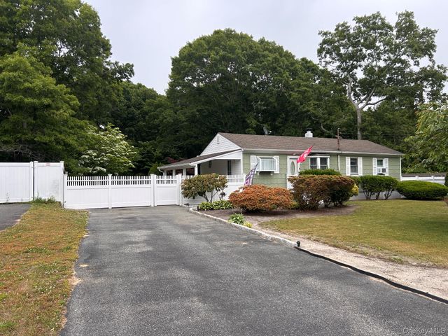 152 Grand Avenue, Shirley, NY 11967