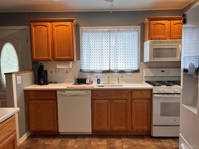 152 Grand Avenue, Shirley, NY 11967