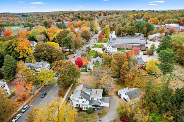 1949 Massachusetts Ave, Lexington, MA 02421
