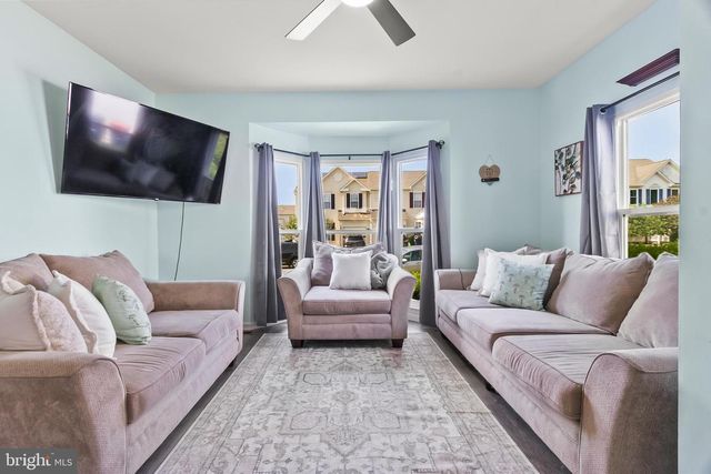 33 S CUMMINGS DR, Middletown, DE 19709