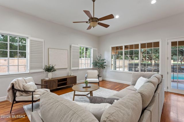 2010 N Forty Niner Drive, Tucson, AZ 85749
