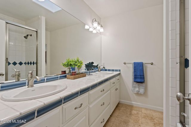 2010 N Forty Niner Drive, Tucson, AZ 85749