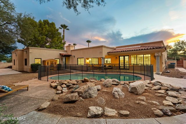 2010 N Forty Niner Drive, Tucson, AZ 85749