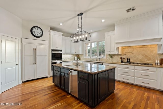 2010 N Forty Niner Drive, Tucson, AZ 85749
