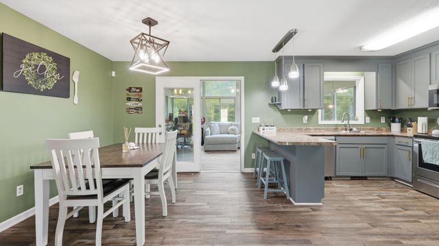 261 Hillcrest Rd, Manchester, TN 37355