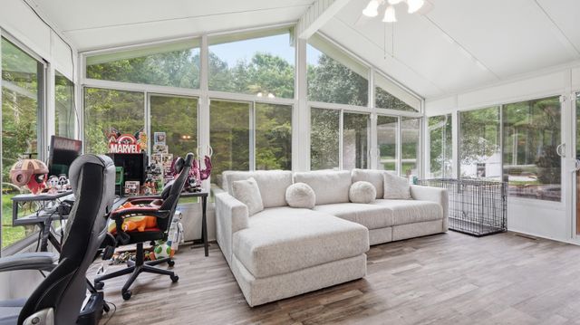 261 Hillcrest Rd, Manchester, TN 37355