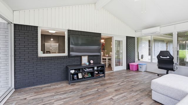 261 Hillcrest Rd, Manchester, TN 37355