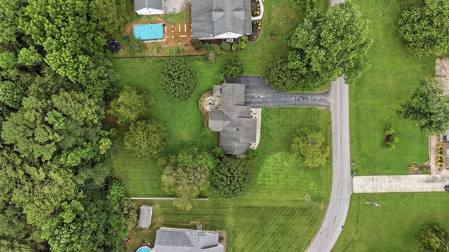 261 Hillcrest Rd, Manchester, TN 37355