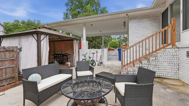261 Hillcrest Rd, Manchester, TN 37355