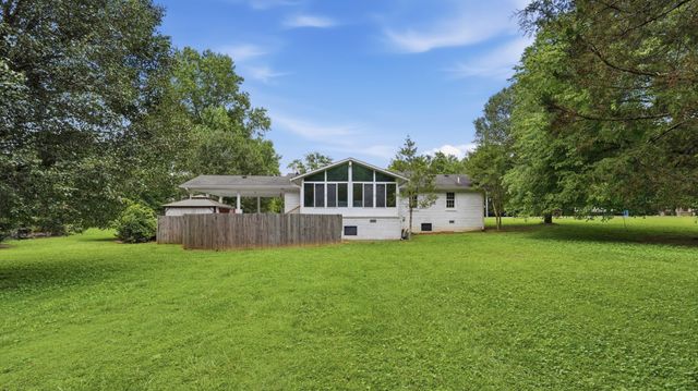 261 Hillcrest Rd, Manchester, TN 37355