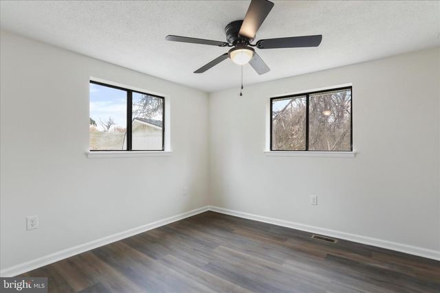 523 ATWOOD DR, Gerrardstown, WV 25420