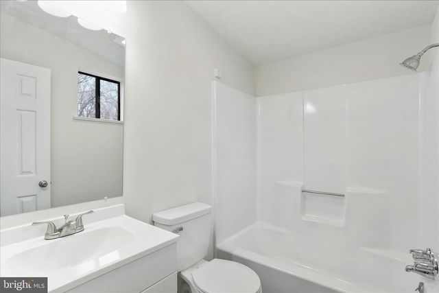 523 ATWOOD DR, Gerrardstown, WV 25420