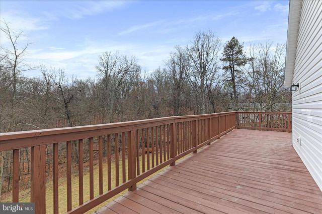 523 ATWOOD DR, Gerrardstown, WV 25420