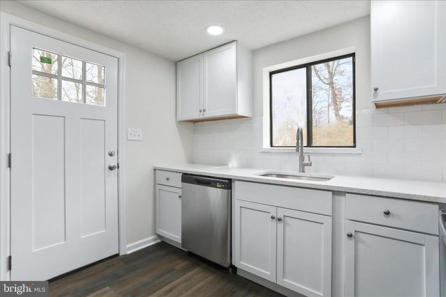 523 ATWOOD DR, Gerrardstown, WV 25420