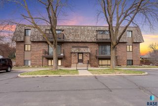 3556 S Gateway Blvd Apt 302, Sioux Falls, SD 57106