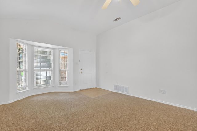 6810 83rd Street, Lubbock, TX 79424