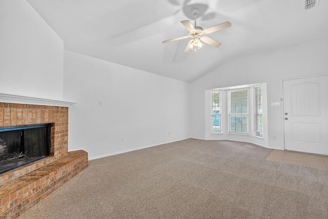 6810 83rd Street, Lubbock, TX 79424