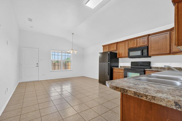 6810 83rd Street, Lubbock, TX 79424