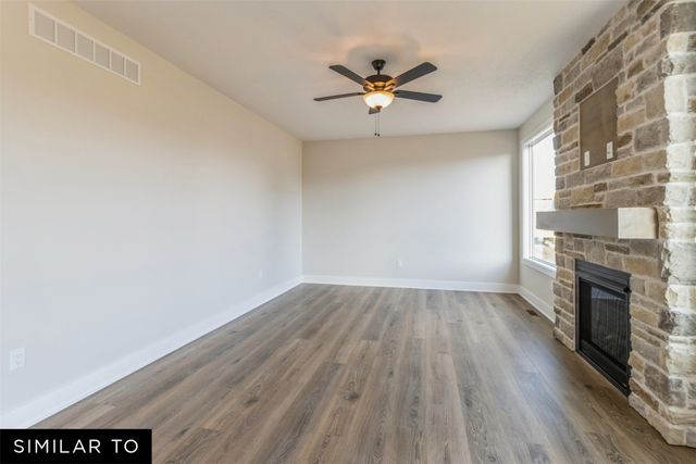 17226 Northview Drive, Urbandale, IA 50323