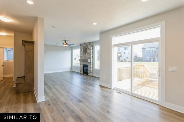 17226 Northview Drive, Urbandale, IA 50323