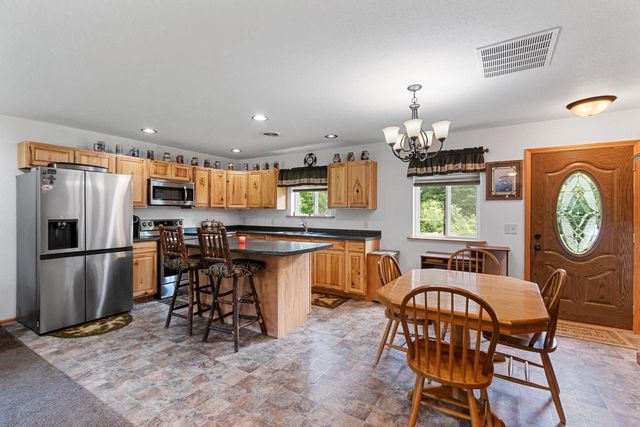 W10559 FOX LANE, Crivitz, WI 54114