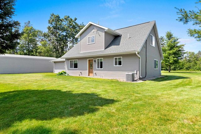 W10559 FOX LANE, Crivitz, WI 54114
