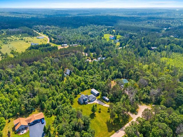 W10559 FOX LANE, Crivitz, WI 54114