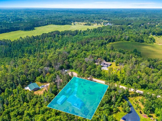 W10559 FOX LANE, Crivitz, WI 54114