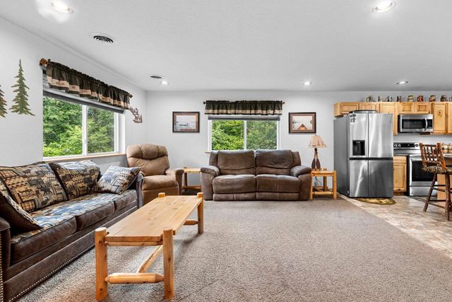 W10559 FOX LANE, Crivitz, WI 54114