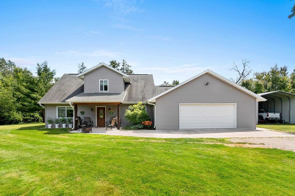 W10559 FOX LANE, Crivitz, WI 54114