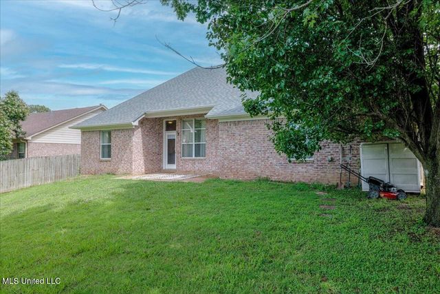 6269 Saddletrail Drive, Olive Branch, MS 38654