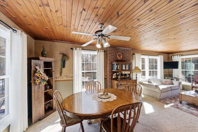 1850 Briarwood Avenue, Mahtomedi, MN 55115